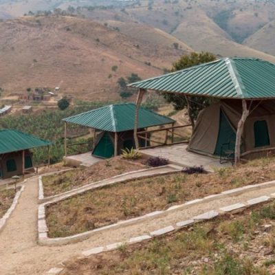 Eagles Nest - Safari Tents with a Shelter