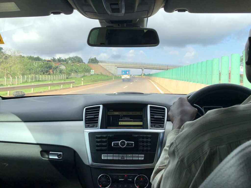 Driving to Bwindi from Entebbe 