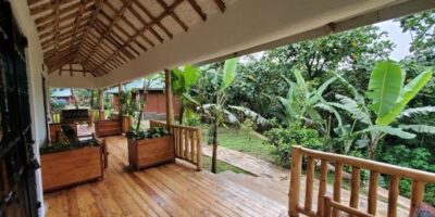 Ride for A woman Guesthouse in Bwindi